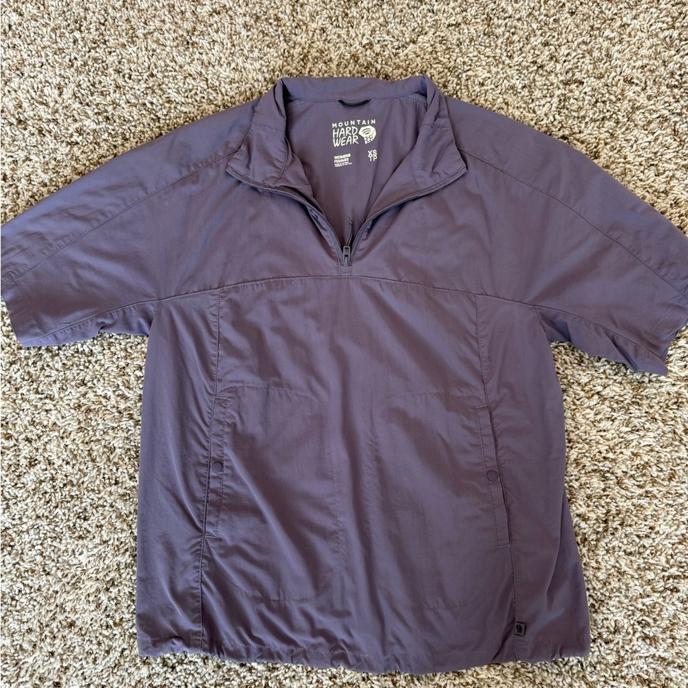 Mountain Hardwear Men's Short Sleeve Shirt in Deep Purple